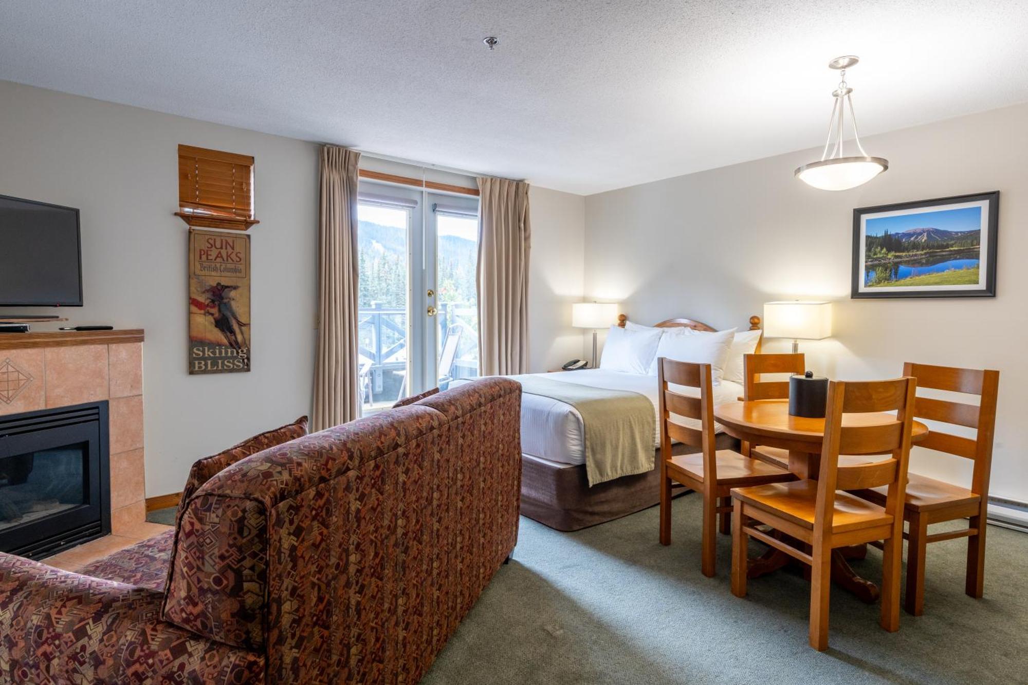 Sundance Lodge Sun Peaks Esterno foto