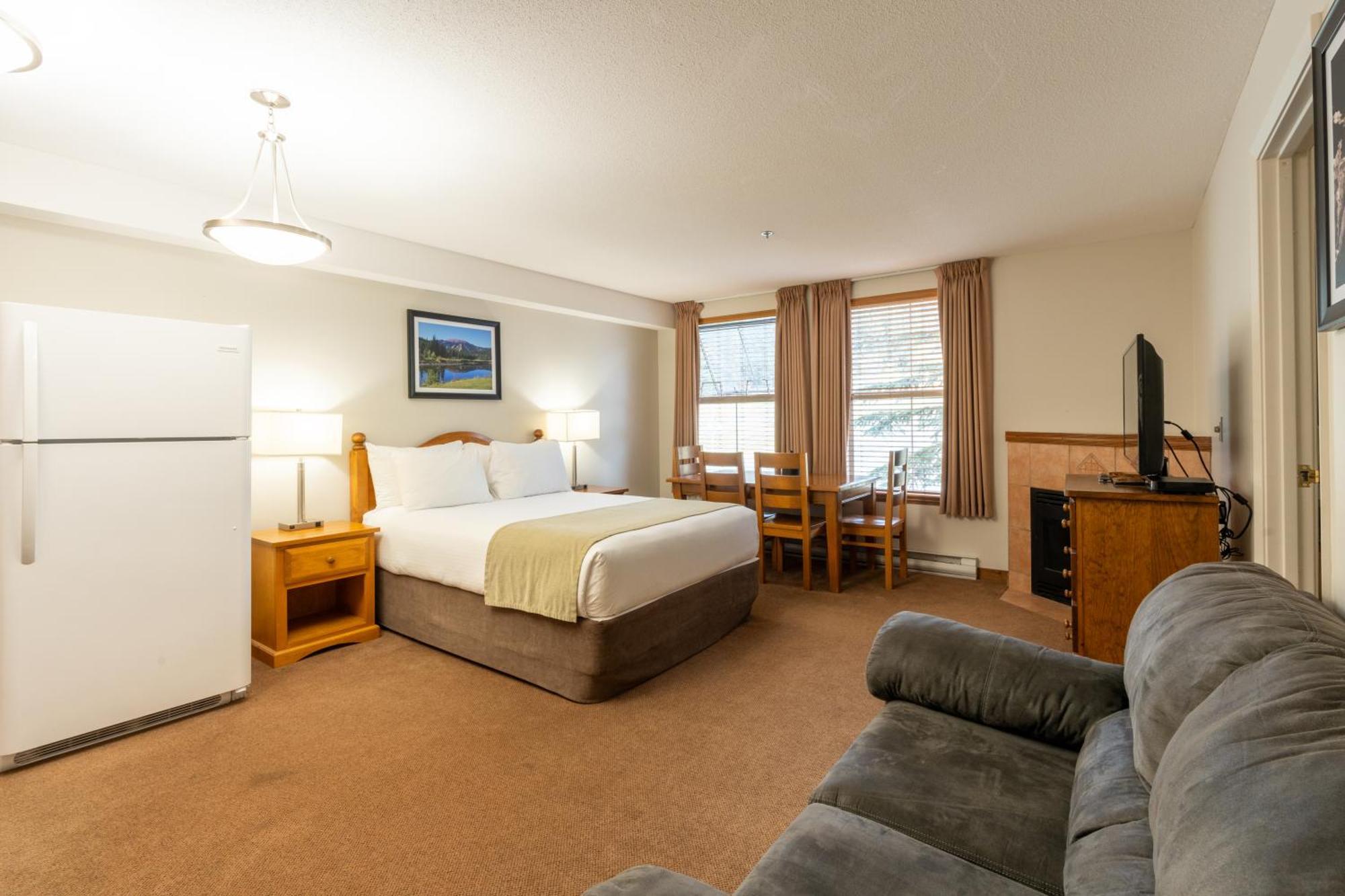 Sundance Lodge Sun Peaks Esterno foto
