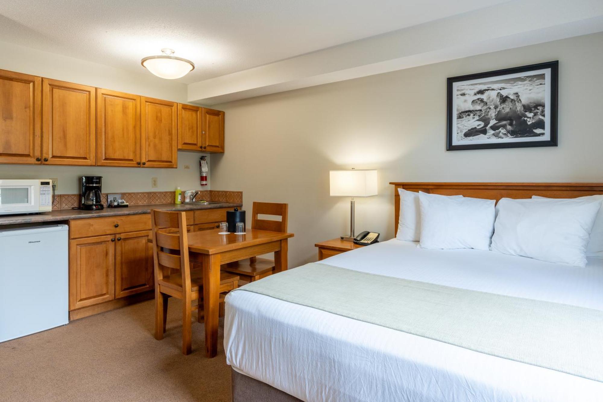 Sundance Lodge Sun Peaks Esterno foto