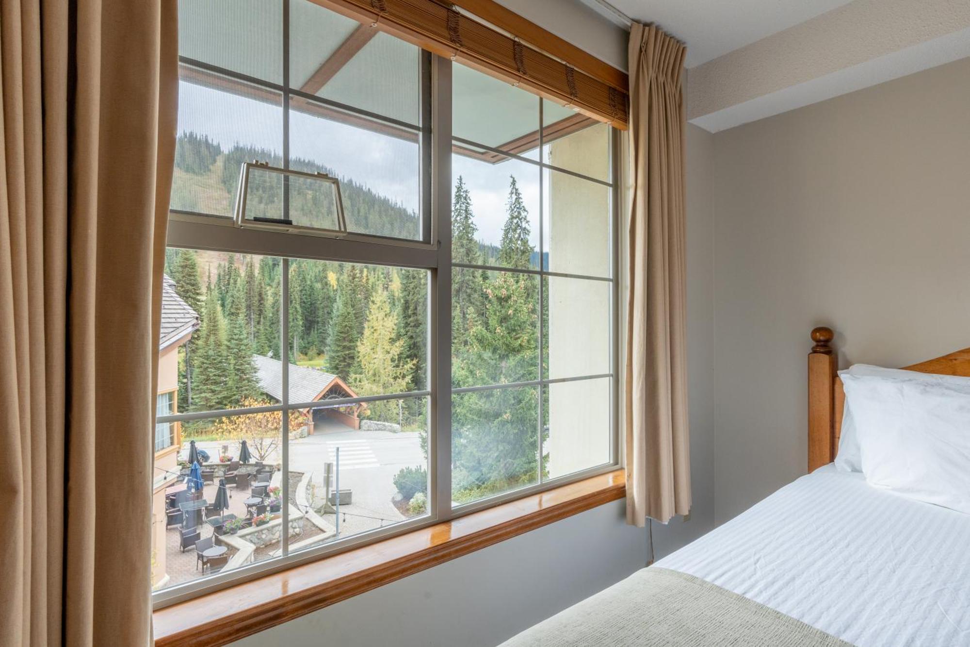 Sundance Lodge Sun Peaks Esterno foto
