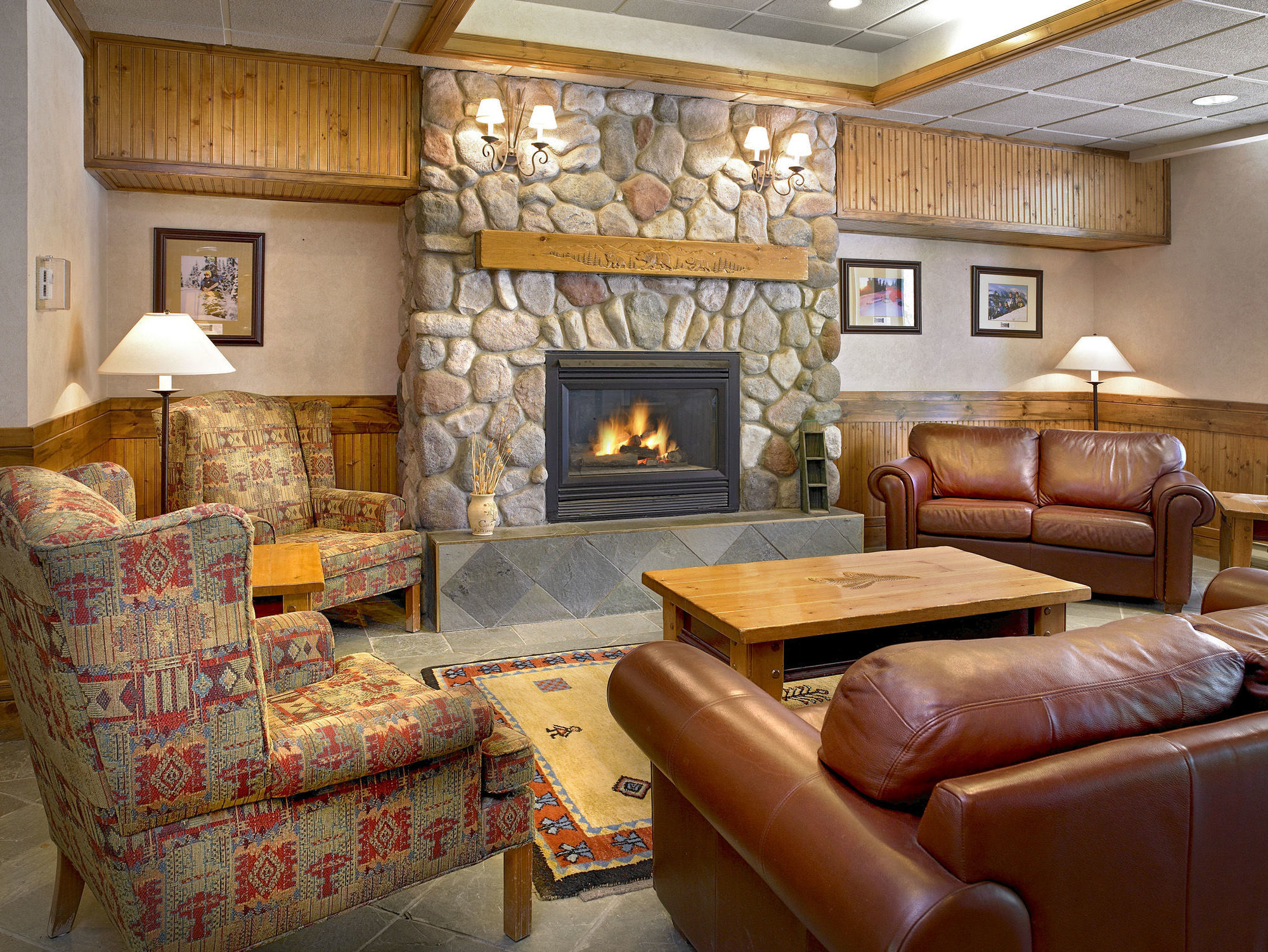 Sundance Lodge Sun Peaks Esterno foto