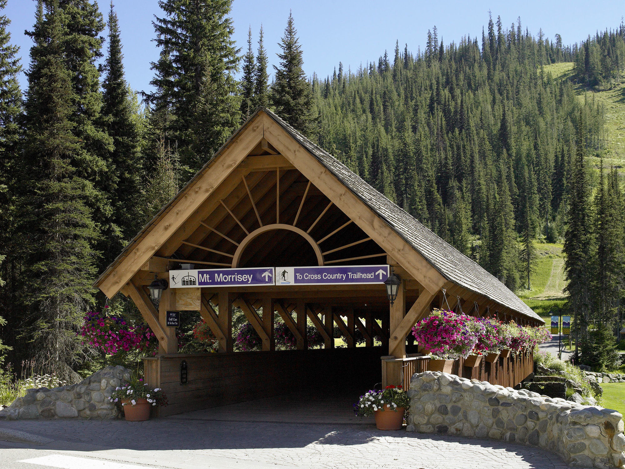 Sundance Lodge Sun Peaks Esterno foto